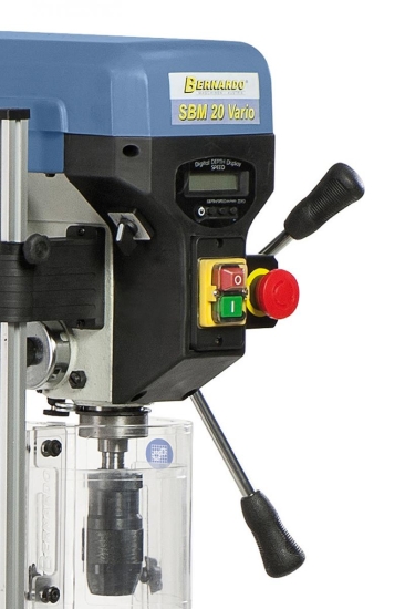 Serienmäßig mit digitaler Drehzahl- und Bohrtiefenanzeige