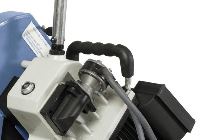 Leicht zu transportieren durch ergonomischen Tragegriff