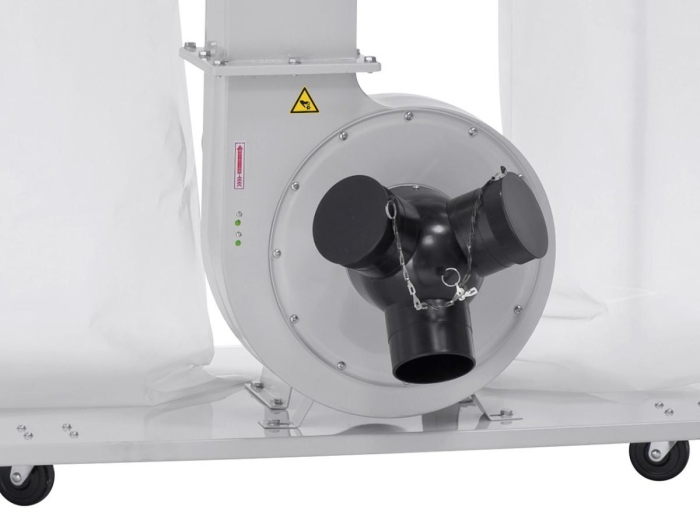 Inklusive Absaugstutzen zum gleichzeitigen Betrieb von drei Maschinen