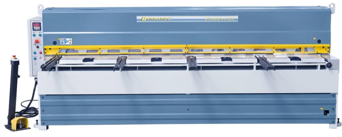 Bernardo MTA 3060 x 2 mm NCC Motorische Tafelscheren