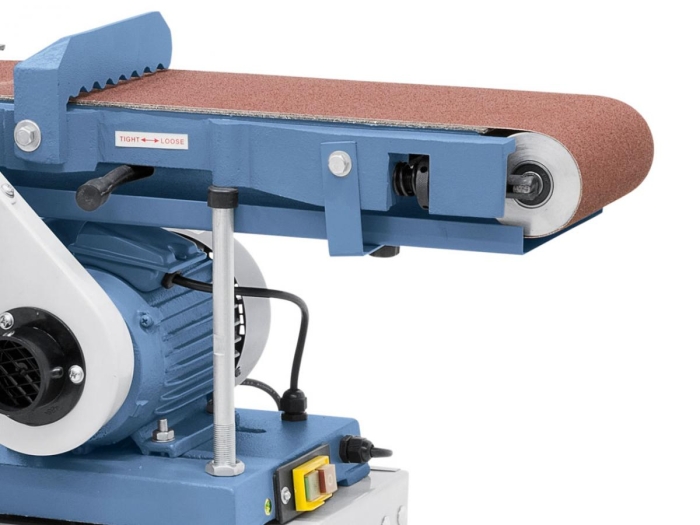 Große Planschleiffläche mit Werkstückanschlag