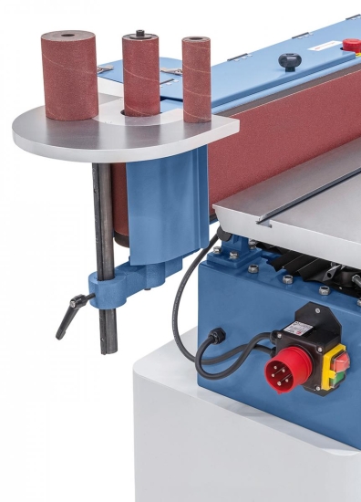 Drei Schleifhülsen zum Konturschleifen im Lieferumfang enthalten.