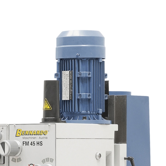 Leistungsstarker 2-Stufen- Motor mit 1,1 / 1,5 kW Antriebsleistung.