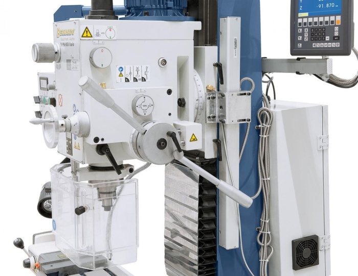 Der Pinolenvorschub kann wahlweise auf 0,10 / 0,18 oder 0,26 mm/U eingestellt werden