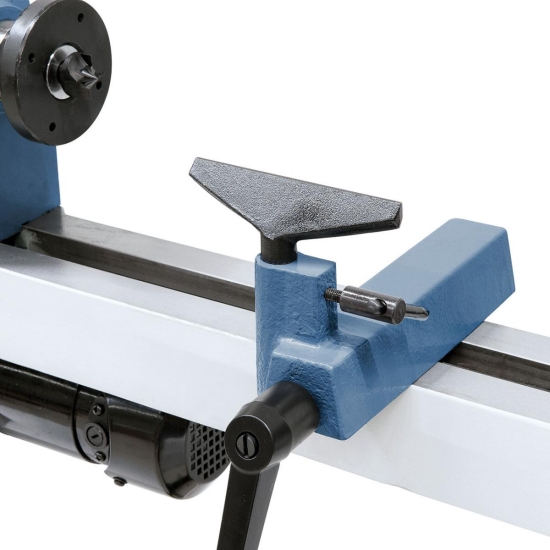 Serienmäßig mit Handauflage 110 mm bzw. 175 mm.