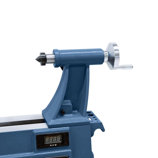 Pinole mit Durchgangsbohrung, ideal zum Herstellen z.B. von Kabelkanälen in Lampensockeln.