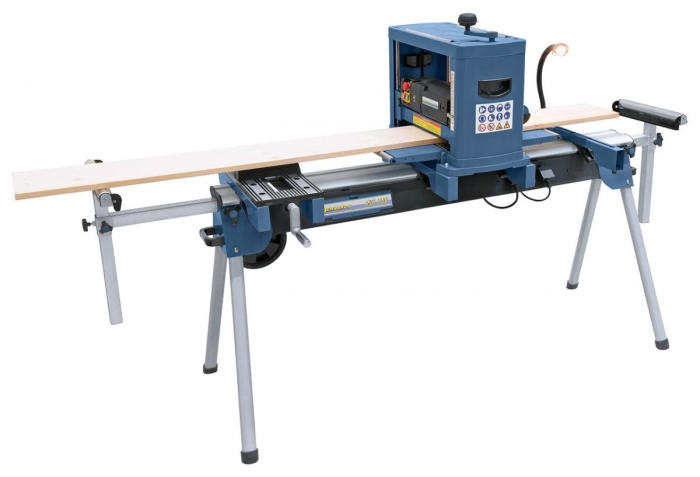 Die Rollenauflagen dienen als Zufuhr- und Abnahmehilfe beim Dickenhobeln.