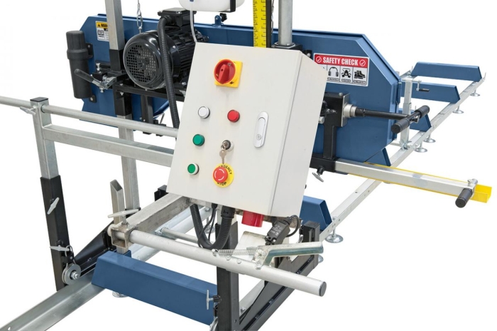 Abbildung mit Elektro-Paneel und Schiebestange für manuellen Vorschub (höhenverstellbar)