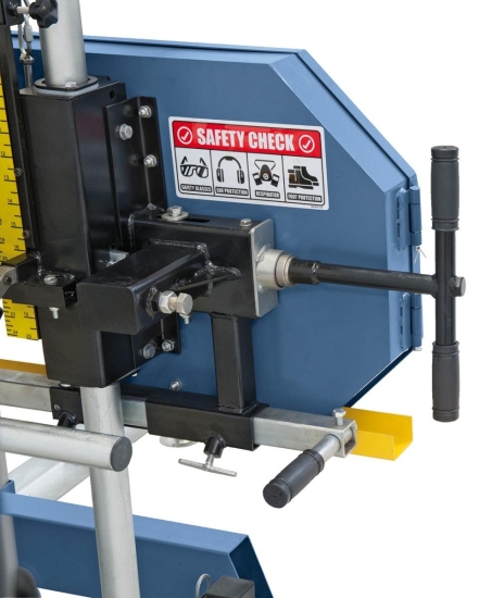 Bedienerfreundliche Sägebandspannung, leicht zugänglich