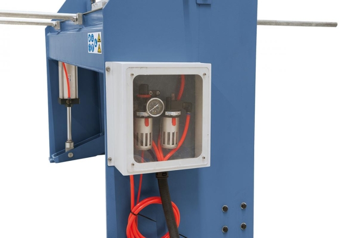 Bernardo PTS 1270 x 1,2 Pneumatische Tafelschere