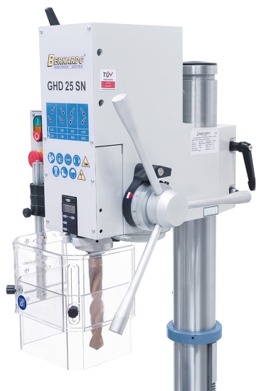 Bernardo GHD 25 SN mit digitaler Pinolenhubanzeige Getriebe-Tisch- und Säulenbohrmaschinen