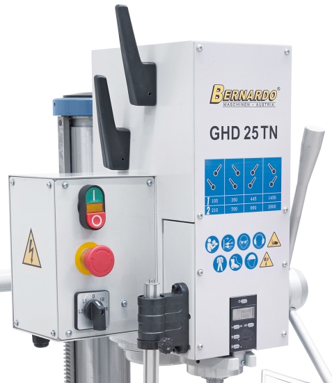Bernardo GHD 25 TN mit digitaler Pinolenhubanzeige Getriebe-Tisch- und Säulenbohrmaschinen
