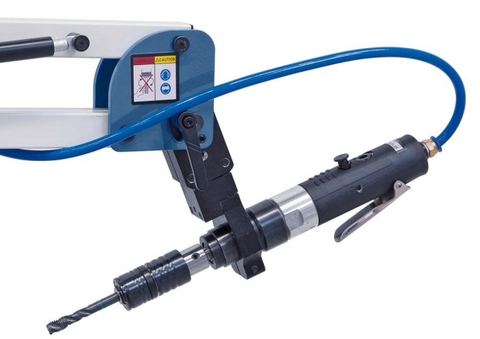 Inklusive Schwenkeinheit zum Horizontal- oder Schrägschneiden.