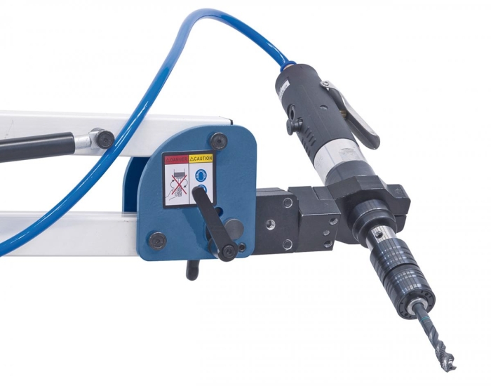 Inklusive Schwenkeinheit zum Horizontal- oder Schrägschneiden.