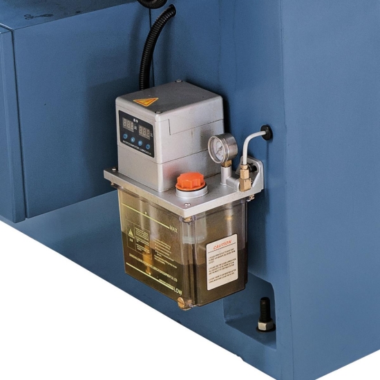 Alle Führungsbahnen und Spindeln werden automatisch geschmiert