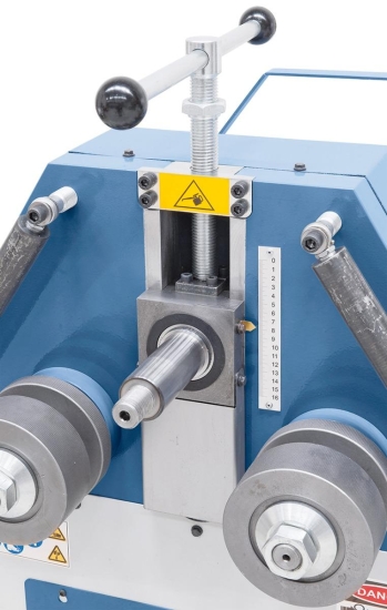 Bernardo BPK 50 N2 mit 2 Biegegeschwindigkeiten Motorische Ringbiegemaschinen