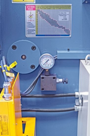 Bernardo AKPL 2000 x 40 Hydraulische Abkantpressen