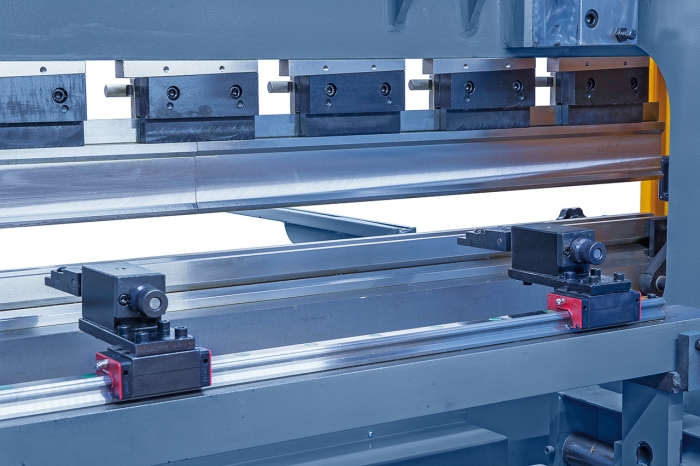 Bernardo AKPL 1600 x 63 Hydraulische Abkantpressen