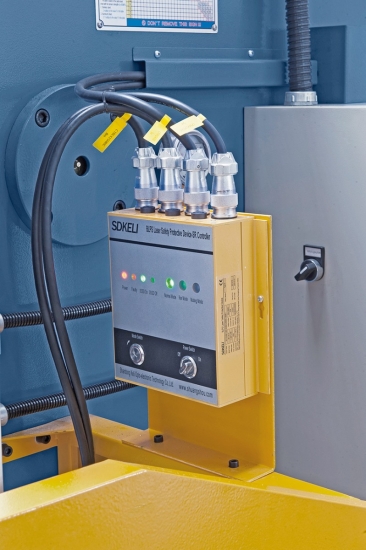 Bernardo AKPL 2500 x 80 Hydraulische Abkantpressen