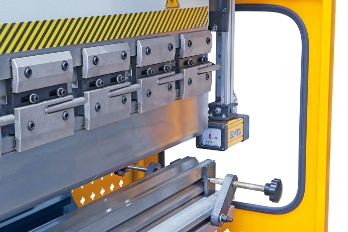 Bernardo AKPL 2500 x 80 Hydraulische Abkantpressen