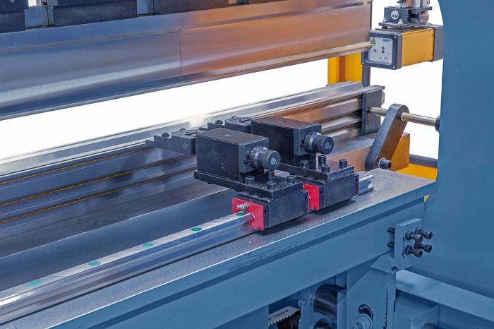 Bernardo AKPL 2500 x 100 Hydraulische Abkantpressen