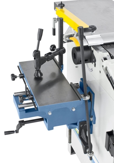 Die optional erhältliche Langloch-bohreinrichtung ist ideal für Langlöcher, Dübel- und Schräglochbohrungen.