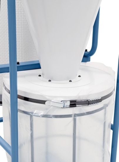 Spanngurt mit Schnell-klemmung zum einfachen Wechseln des Spänesackes.