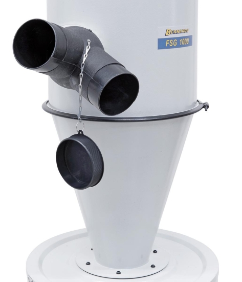 Der serienmäßige Verteiler bietet 2 Anschlüsse diam. 100 mm.