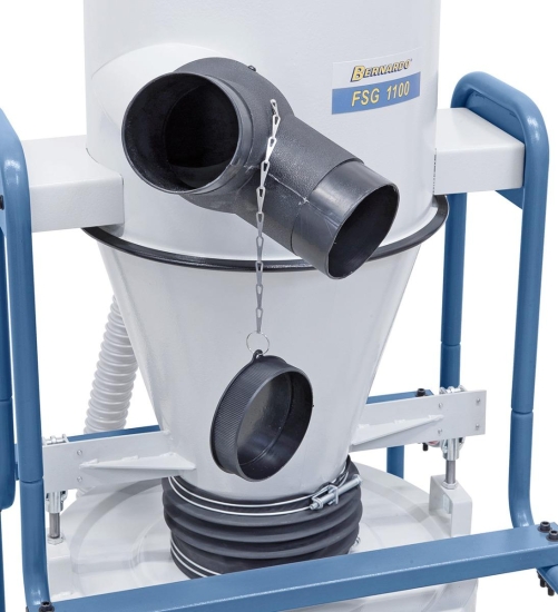 Der serienmäßige Verteiler bietet 2 Anschlüsse diam. 100 mm.