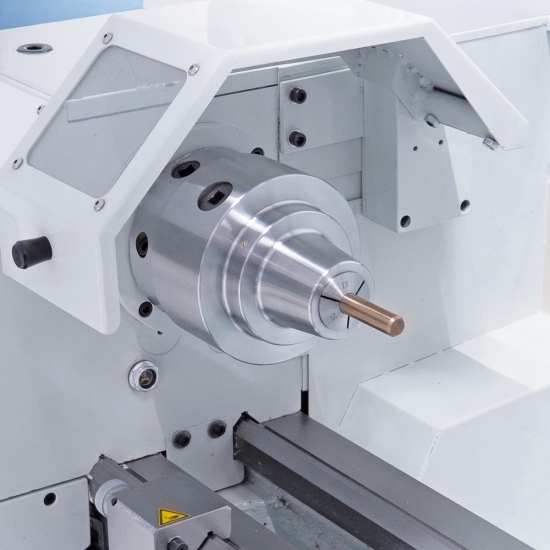 Optional lieferbar: Spannzangenfutter 5C, Spannbereich 3 – 26 mm