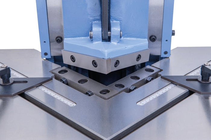 Bernardo AK 130 PT Pneumatische Ausklinkmaschinen