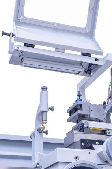 Bernardo Solid 460 x 1000 Pro Universaldrehmaschinen mit Digitalanzeige