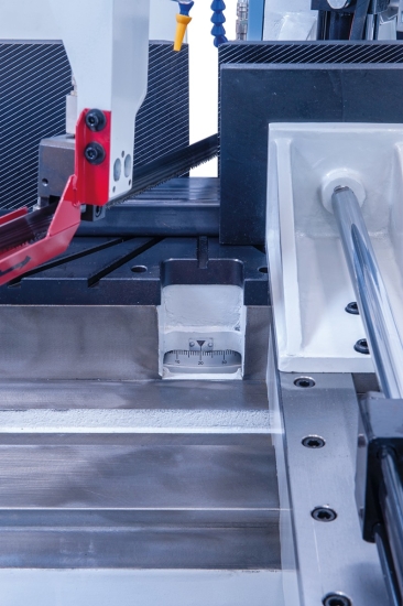 Bernardo DGS 460 HV Halbautomatische Doppelgehrungsbandsägen