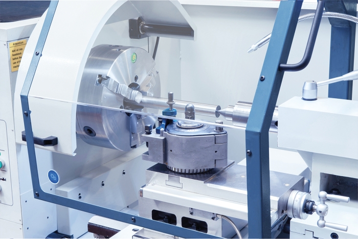 Bernardo Goliath 660 x 2000 Universaldrehmaschine