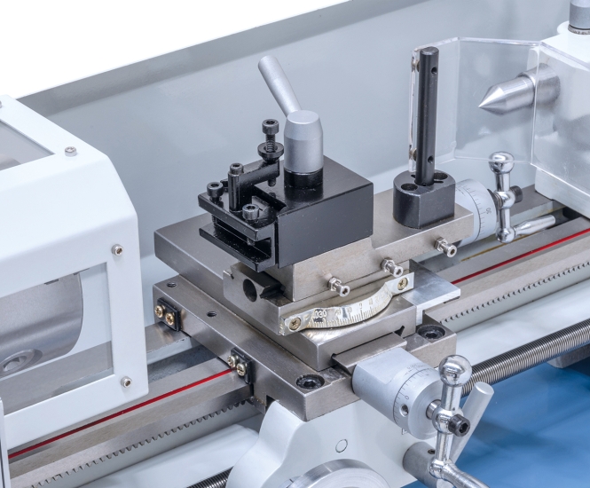 Bernardo Hobby 350 Top / 230 V inkl. 2-Achs Digitalanzeige DT 40 Leitspindeldrehmaschine Tischdrehmaschine