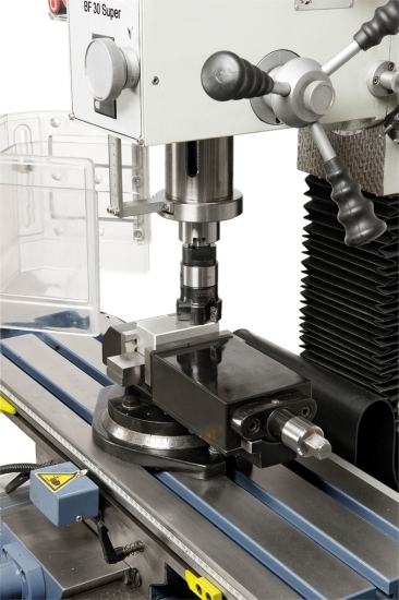 Bernardo BF 30 G inkl. 3-Achs Digitalanzeige DT 40 Bohr- und Fräsmaschinen