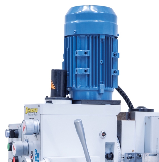 Bernardo BF 30 G inkl. 3-Achs Digitalanzeige DT 40 Bohr- und Fräsmaschinen