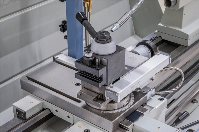 Bernardo Master 165 Pro inkl. 3-Achs-Digitalanzeige ES-12 V Leit- und Zugspindeldrehmaschine