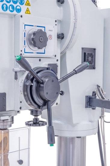 Bernardo Getriebe-Säulenbohrmaschine GB 55 SK NC Vario mit Kreuztisch