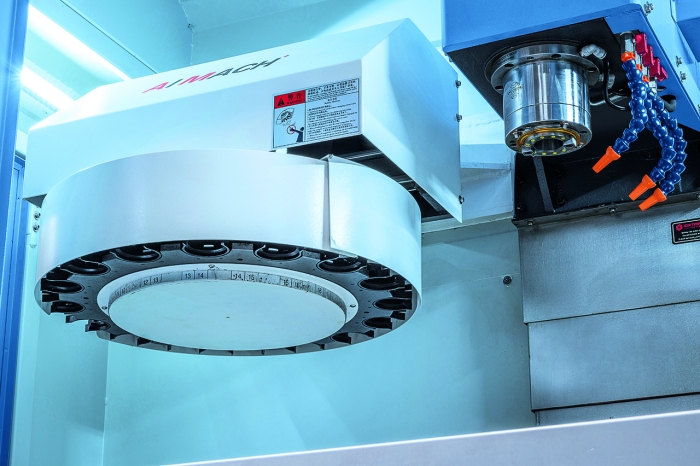 Bernardo CNC-Vertikal-Bearbeitungszentrum VMC 600 mit Siemens 808D Advanced 16