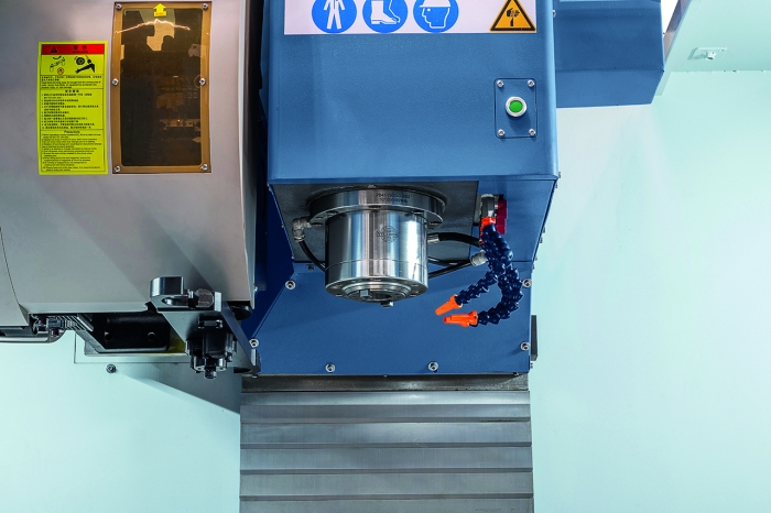 Bernardo CNC-Vertikal-Bearbeitungszentrum VMC 1000 mit Siemens 828D