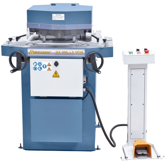 Bernardo Hydraulische Ausklinkmaschine HA 200 x 6 VSW