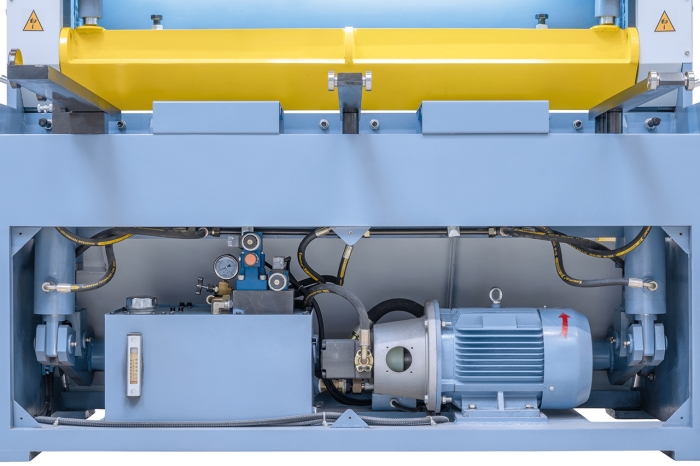 Bernardo Hydraulische Tafelschere HST 1300 x 6 *