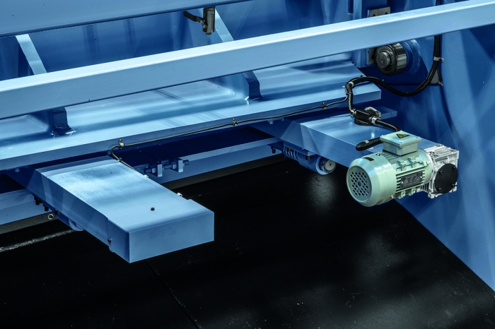 Bernardo Hydraulische Tafelschere HKS 2000 x 8 *