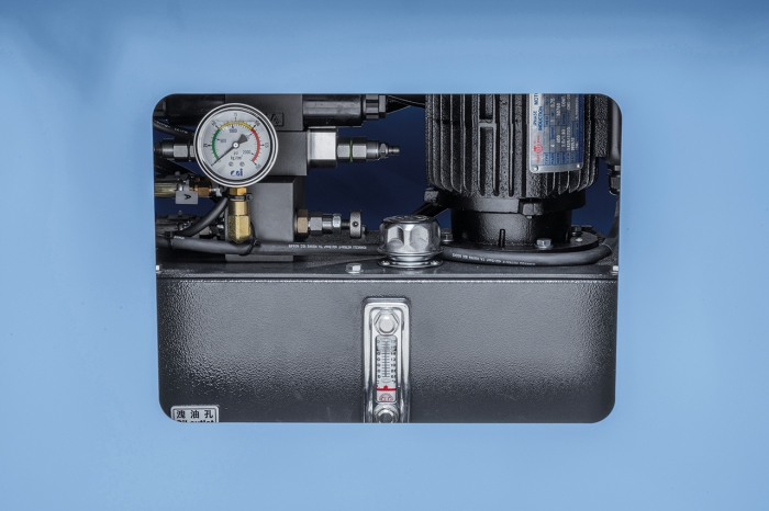 Bernardo Halbautomatische Doppelgehrungsbandsäge MBS 600 DGA-V / 400 V