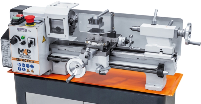 Tischdrehmaschine DM 300 Vario rechts UG abgeschnitten