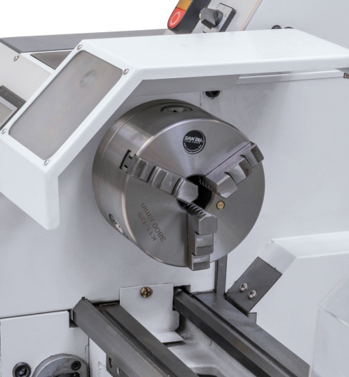 Leitspindeldrehmaschine DM 550 Vario