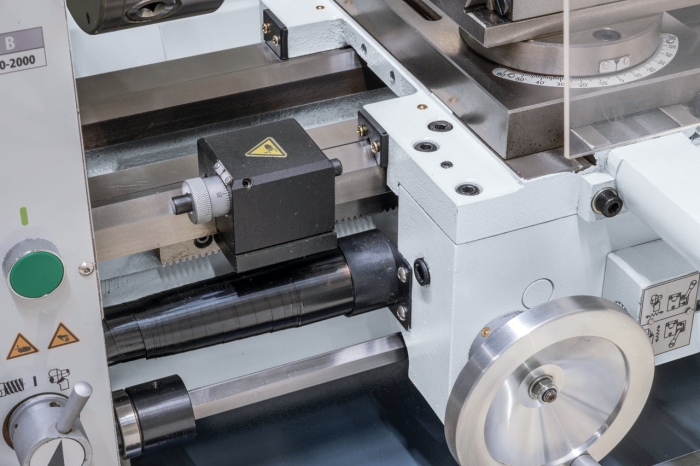 Leit- und Zugspindeldrehmaschine DM 900 V-D / 230 V mit Untergestell SL 12