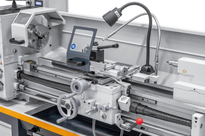 Leit- und Zugspindeldrehmaschine DM 1000 Vario schlitten