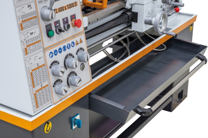 Universaldrehmaschine TL 400 x 1000 D spänewanne